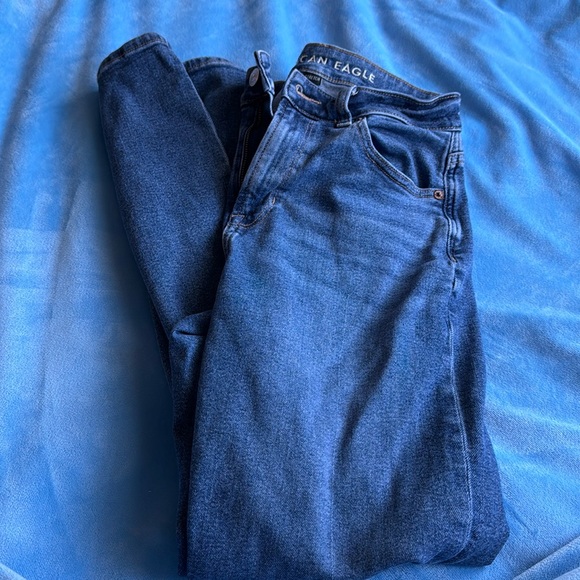 American eagle Pants - 🥶AMERICAN EAGLE MOM JEANS